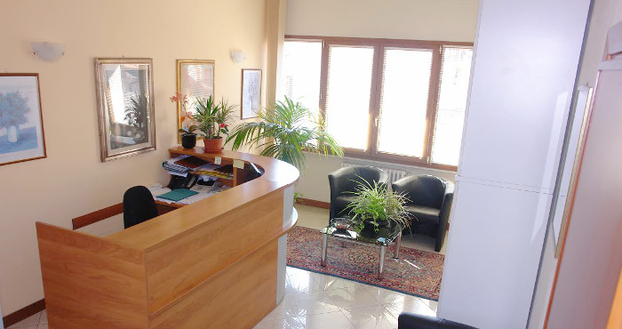 reception 700